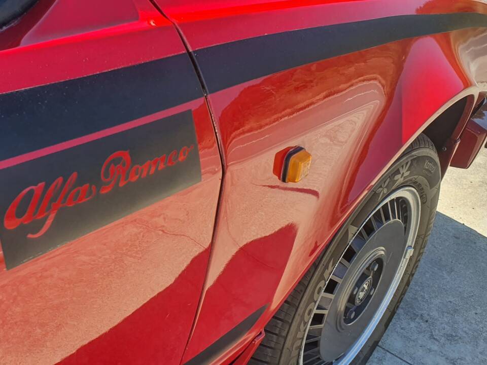 Immagine 22/35 di Alfa Romeo GTV 2.0 (1981)