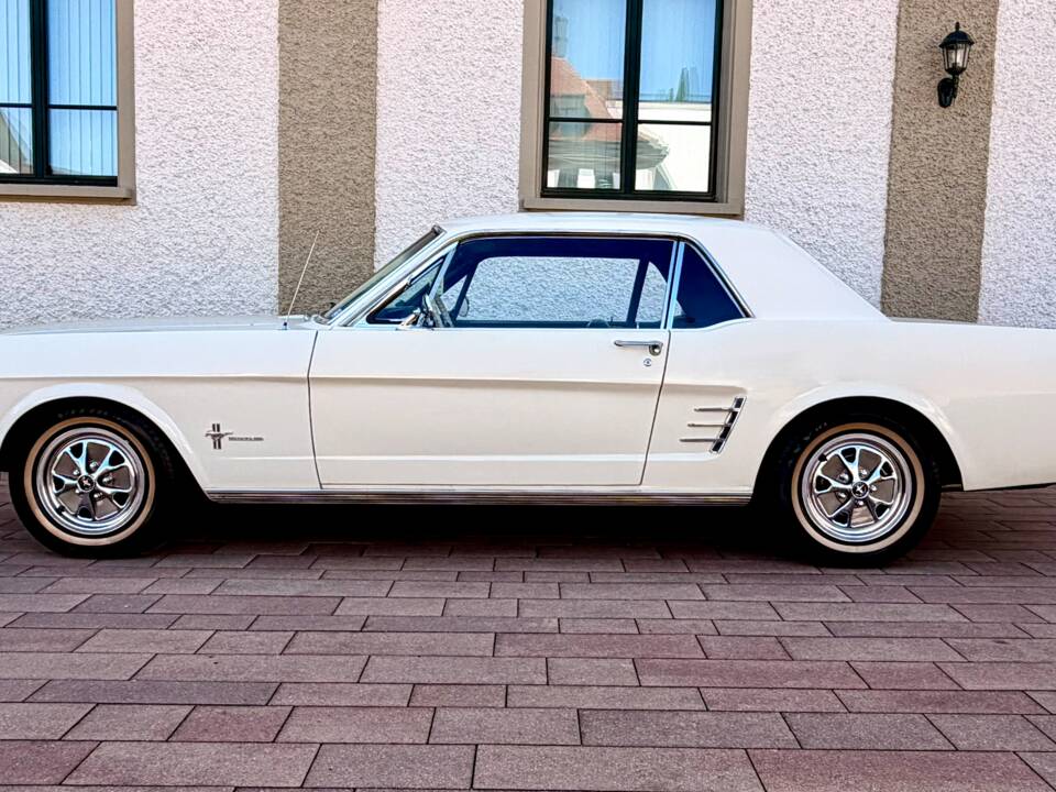 Image 1/18 of Ford Mustang 289 (1965)