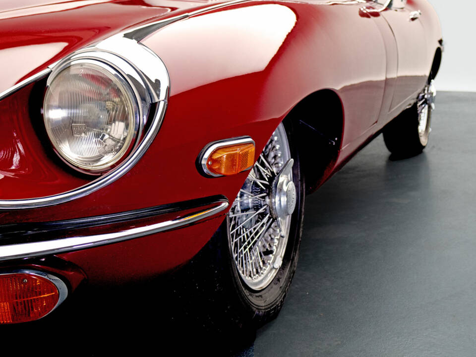 Bild 5/10 von Jaguar E-Type (1970)