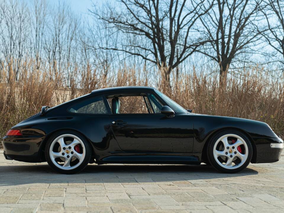 Image 5/50 of Porsche 911 Carrera (1996)