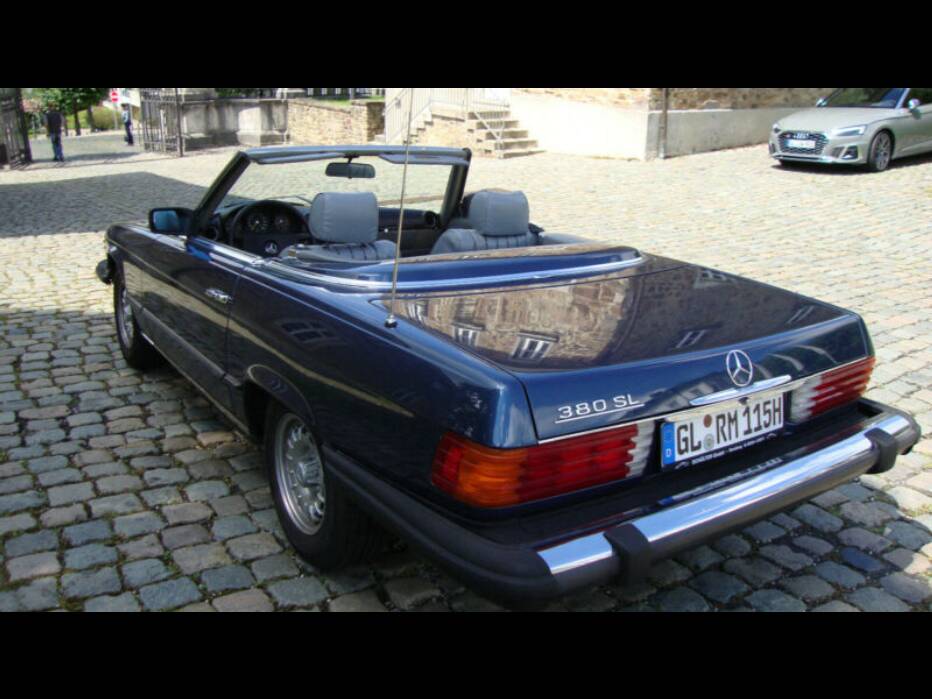 Bild 40/54 von Mercedes-Benz 380 SL (1982)