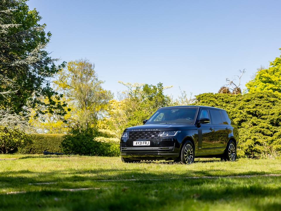 Bild 40/50 von Land Rover Range Rover V8 Armoured (2022)