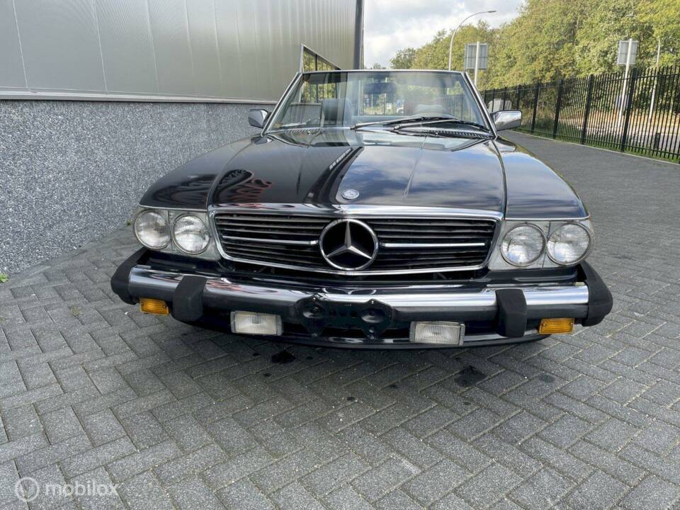 Image 6/10 of Mercedes-Benz 560 SL (1989)