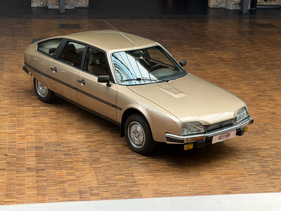 Immagine 8/43 di Citroën CX 2400 GTi (1982)