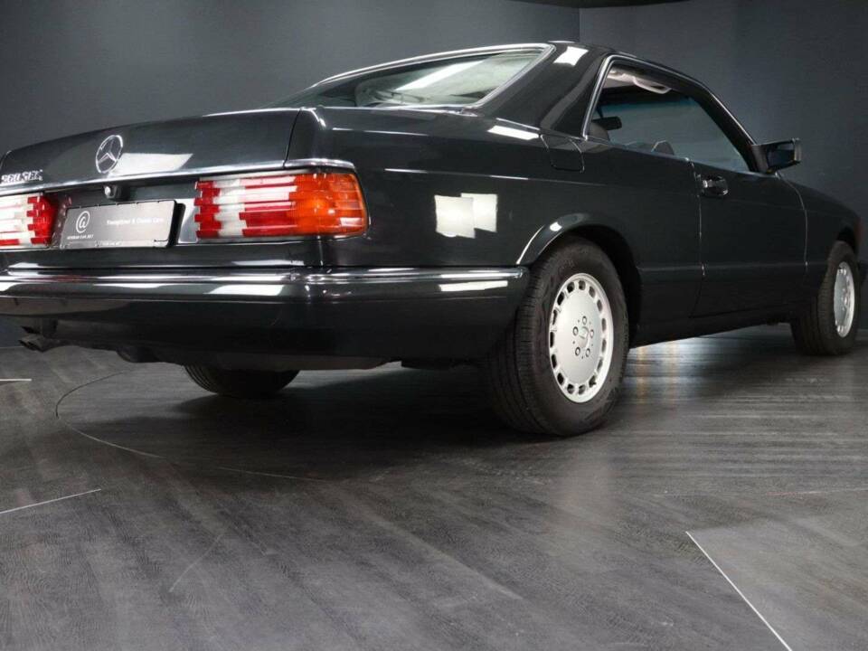 Imagen 6/30 de Mercedes-Benz 560 SEC (1989)