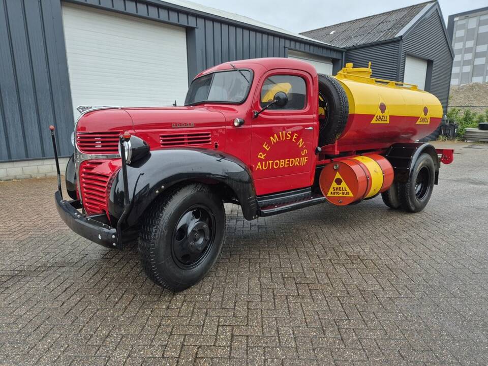 Image 4/8 de Dodge TC (1946)