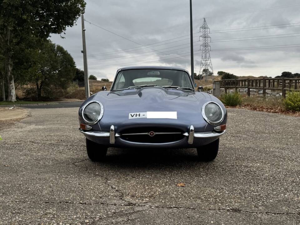 Image 4/8 de Jaguar Type E 3.8 (1963)