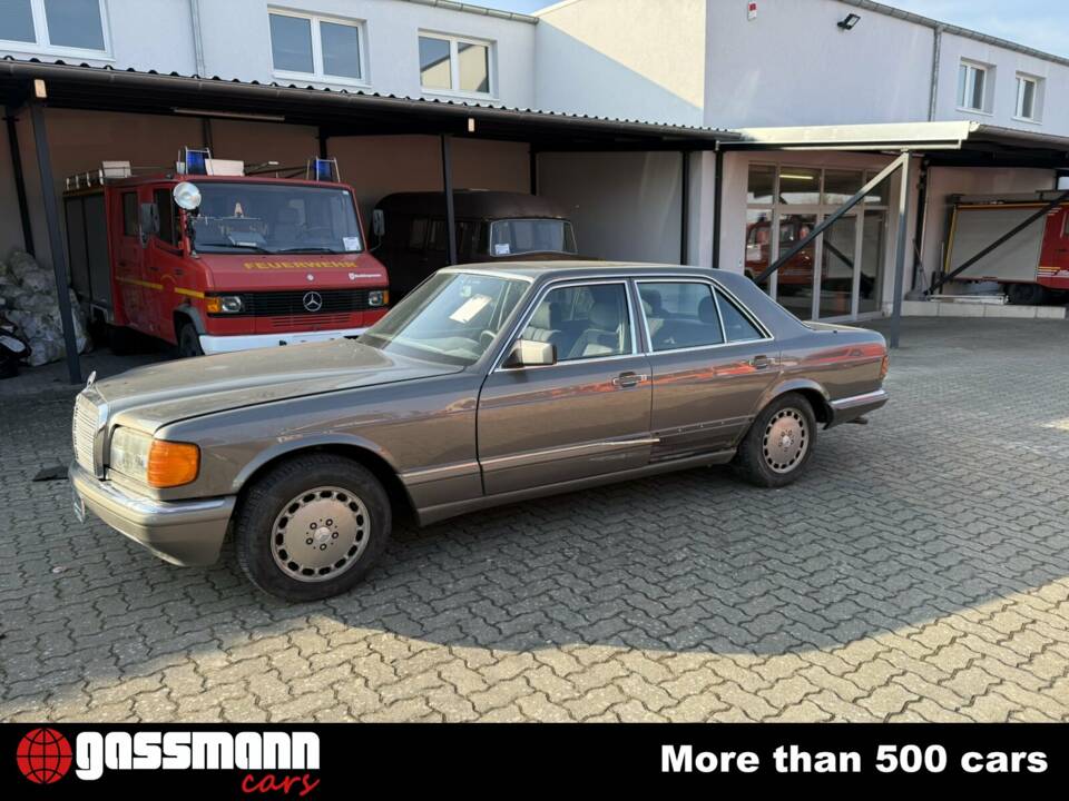 Afbeelding 4/15 van Mercedes-Benz 500 SE (1990)
