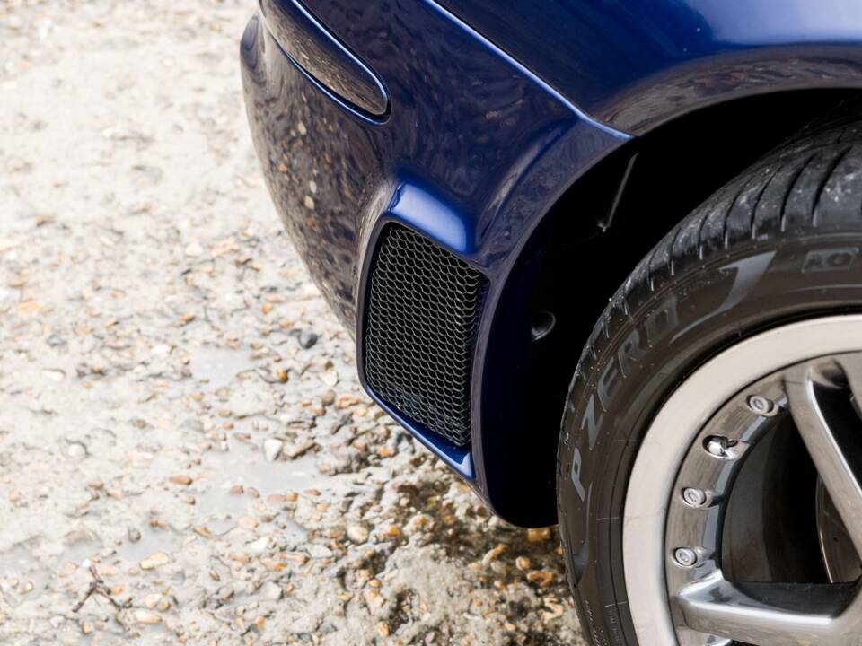 Image 17/42 of Mercedes-Benz SL 65 AMG (2006)