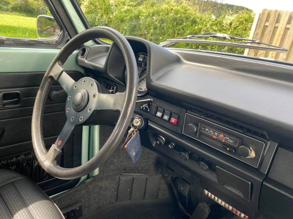 Image 25/96 of Volkswagen Beetle 1303 (1980)
