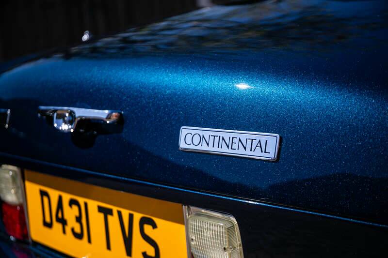 Image 40/47 of Bentley Continental (1987)
