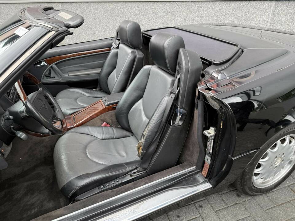 Image 25/50 de Mercedes-Benz SL 600 (1996)