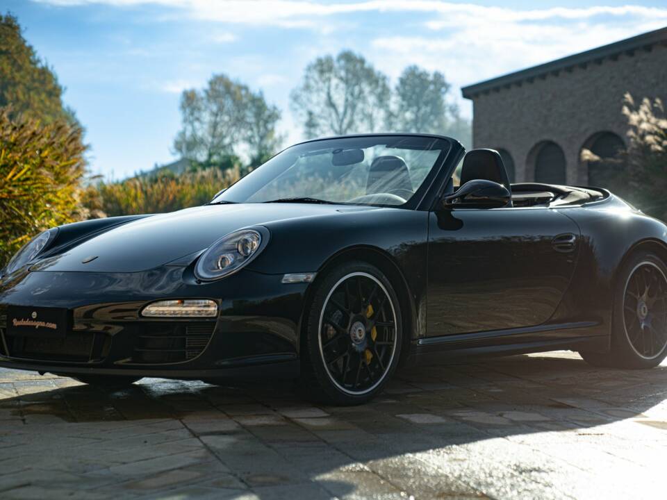 Immagine 10/50 di Porsche 911 Carrera GTS (2011)