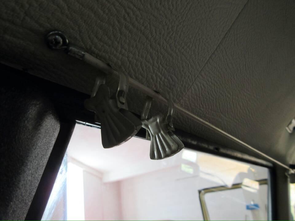 Image 26/40 of Volkswagen T3 Caravelle 2.0 (1987)