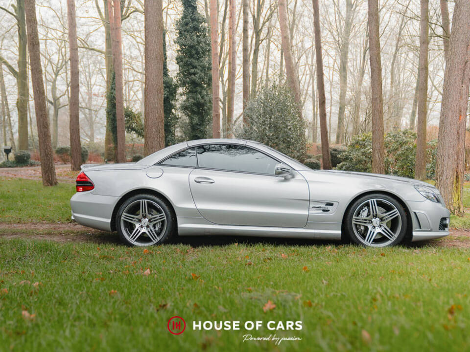 Immagine 9/43 di Mercedes-Benz SL 63 AMG (2008)