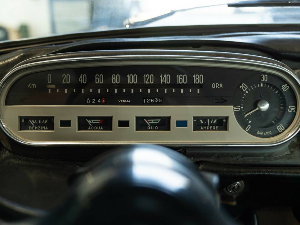 Image 36/43 of Lancia Flavia 1500 (1967)