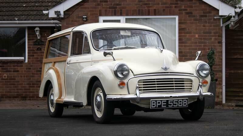 Image 1/21 of Morris Minor 1000 Traveller (1964)