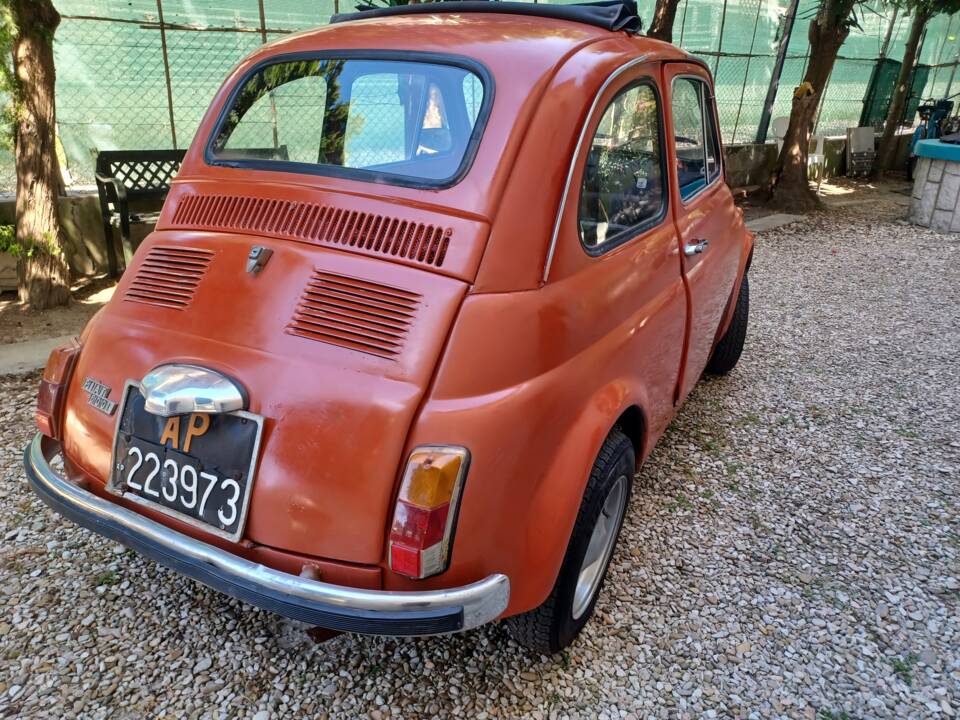 Image 13/56 of FIAT 500 L (1971)