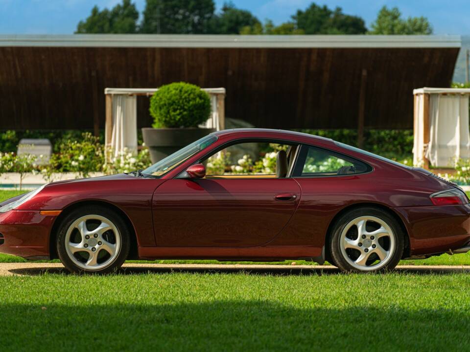 Bild 13/50 von Porsche 911 Carrera (1999)