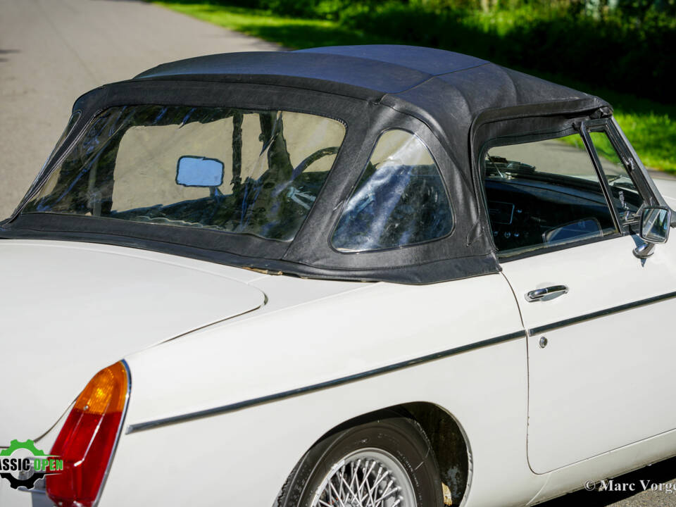 Bild 37/47 von MG MGB (1970)