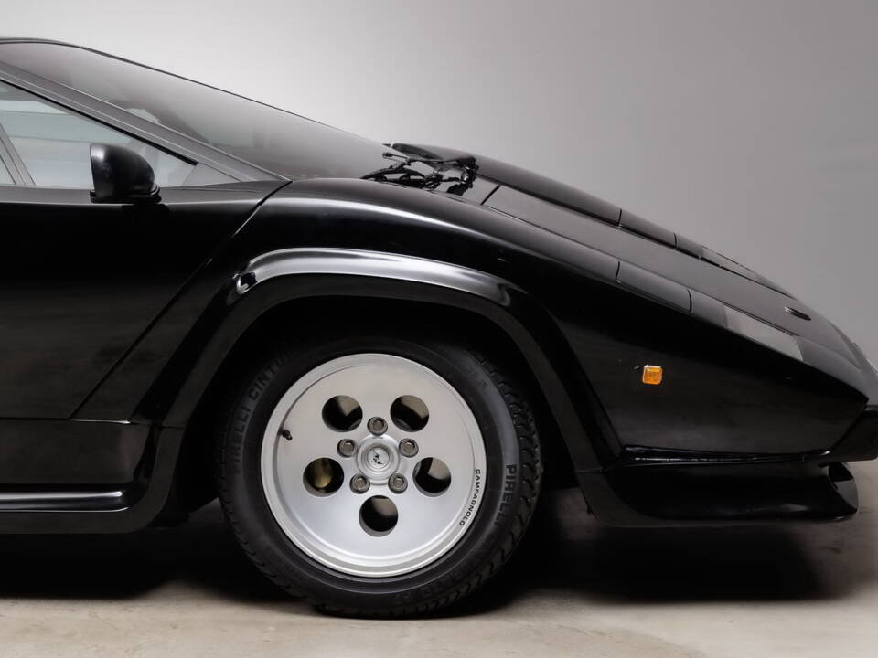 Image 24/50 of Lamborghini Countach LP 400 S (1982)