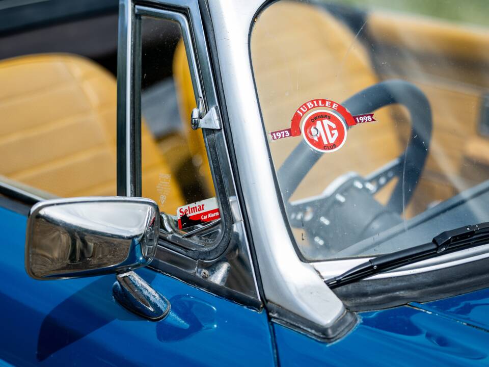 Imagen 43/50 de MG MGB (1973)