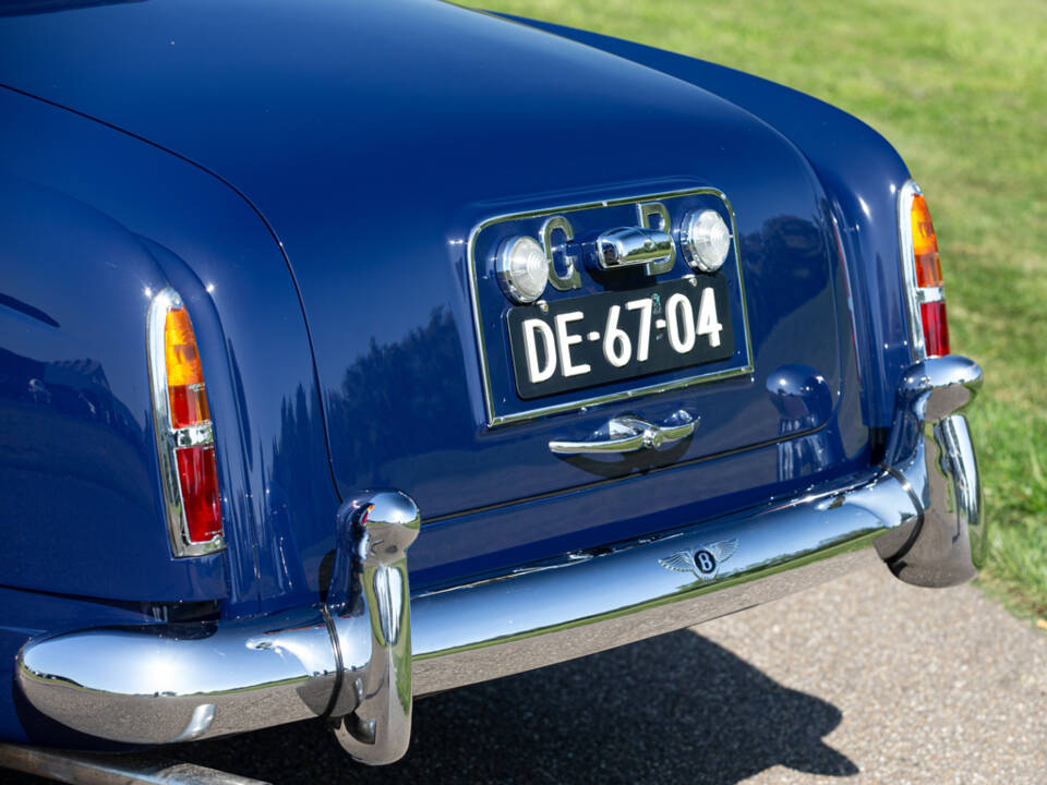 Immagine 28/42 di Bentley S 2 Continental (1961)