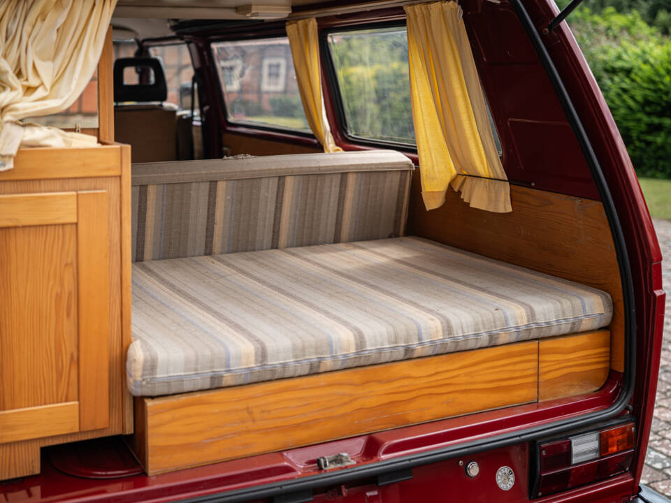 Bild 21/52 von Volkswagen T3 Bus 2.1 (1989)