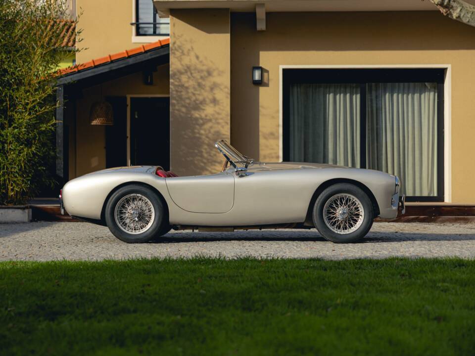 Image 3/19 of AC Ace Bristol (1959)