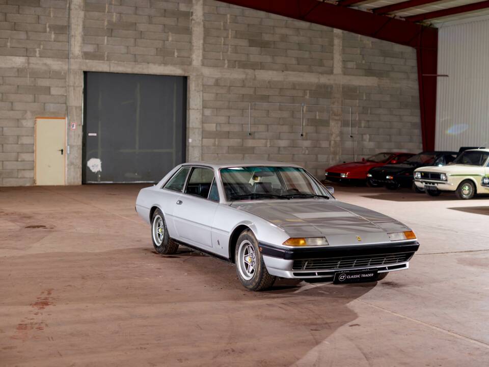 Image 3/23 de Ferrari 400 GT (1979)
