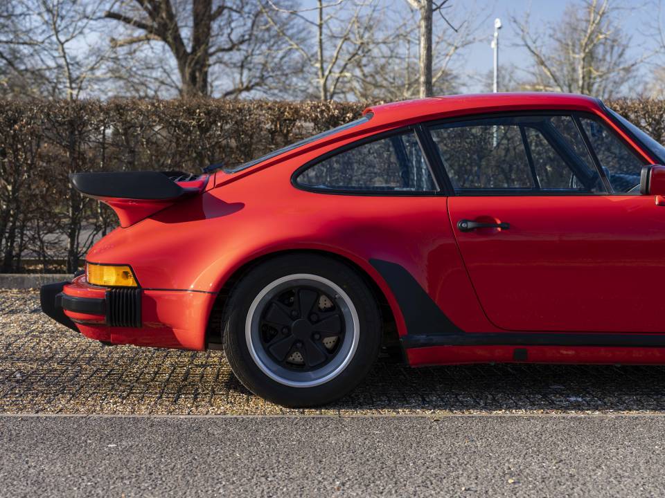 Bild 15/30 von Porsche 911 Turbo 3.3 (1988)