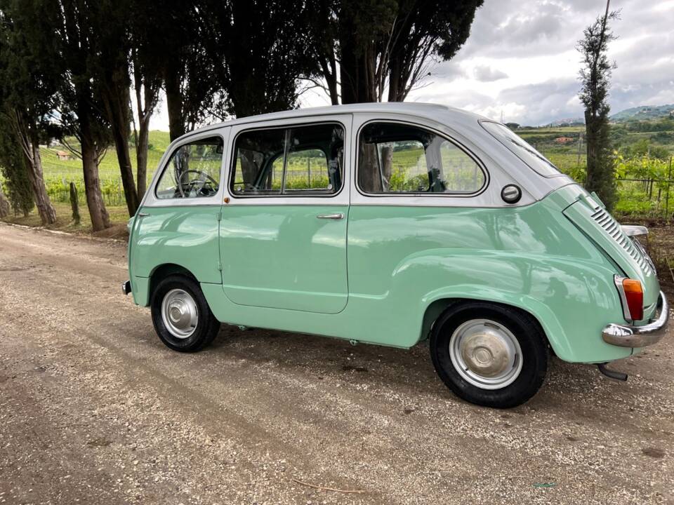 Image 3/53 of FIAT 600 D Multipla (1967)