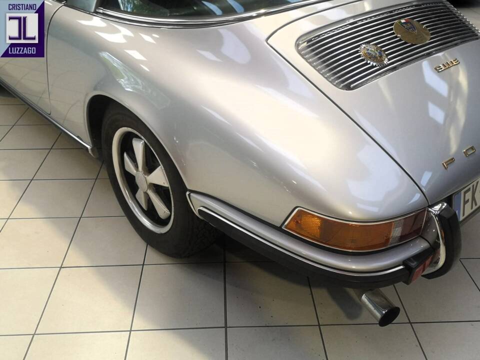 Image 14/50 of Porsche 911 2.2 E (1971)