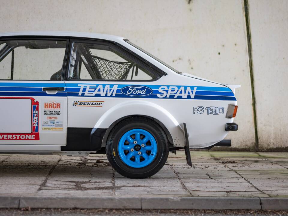 Bild 11/50 von Ford Escort RS 1800 (1975)