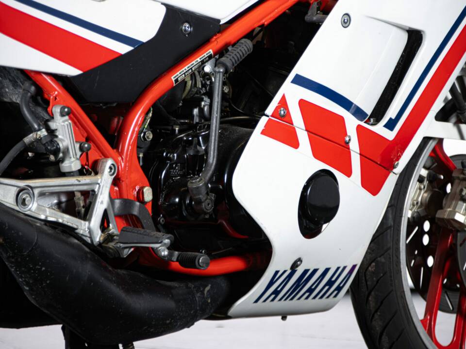 Image 9/50 of Yamaha RD 350 LC (1990)