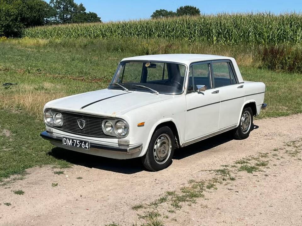 Image 1/8 of Lancia Fulvia (1970)