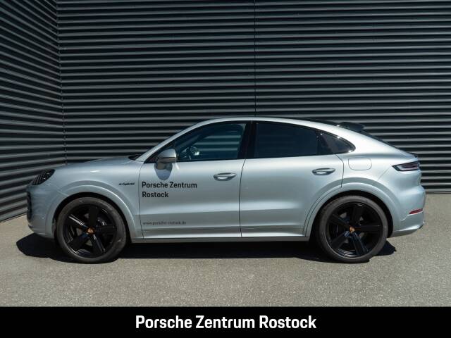 Imagen 12/34 de Porsche Cayenne Coupé E-Hybrid (2026)