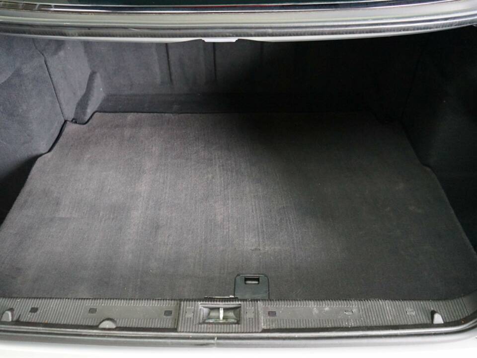 Bild 30/38 von Mercedes-Benz E 200 Kompressor (2001)