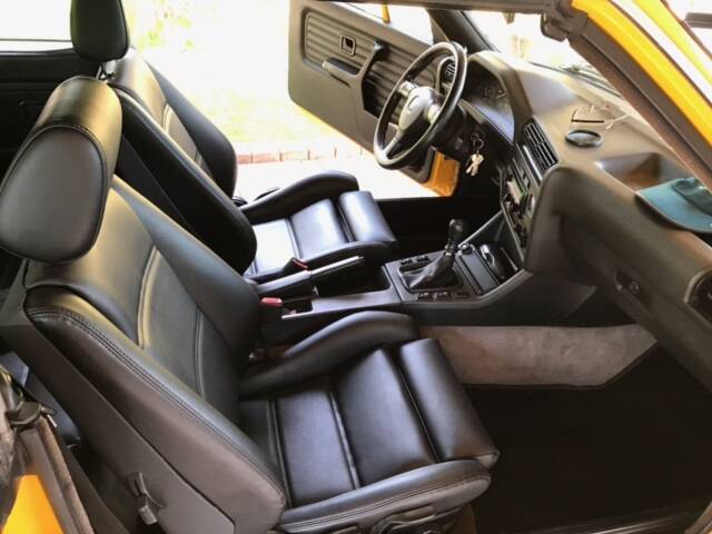 Image 5/12 of BMW 318i (1992)