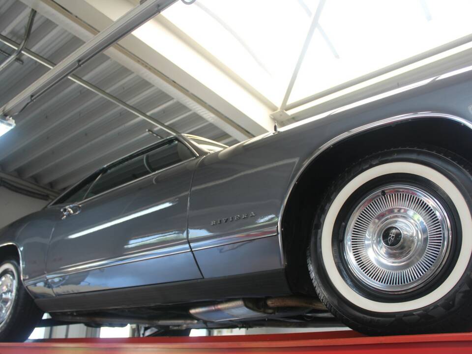 Image 8/50 of Buick Riviera Coupe (1969)