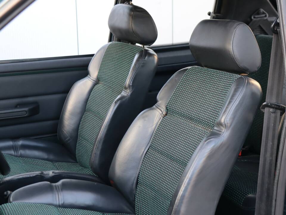 Bild 19/50 von Peugeot 205 GTi 1.9 (1991)