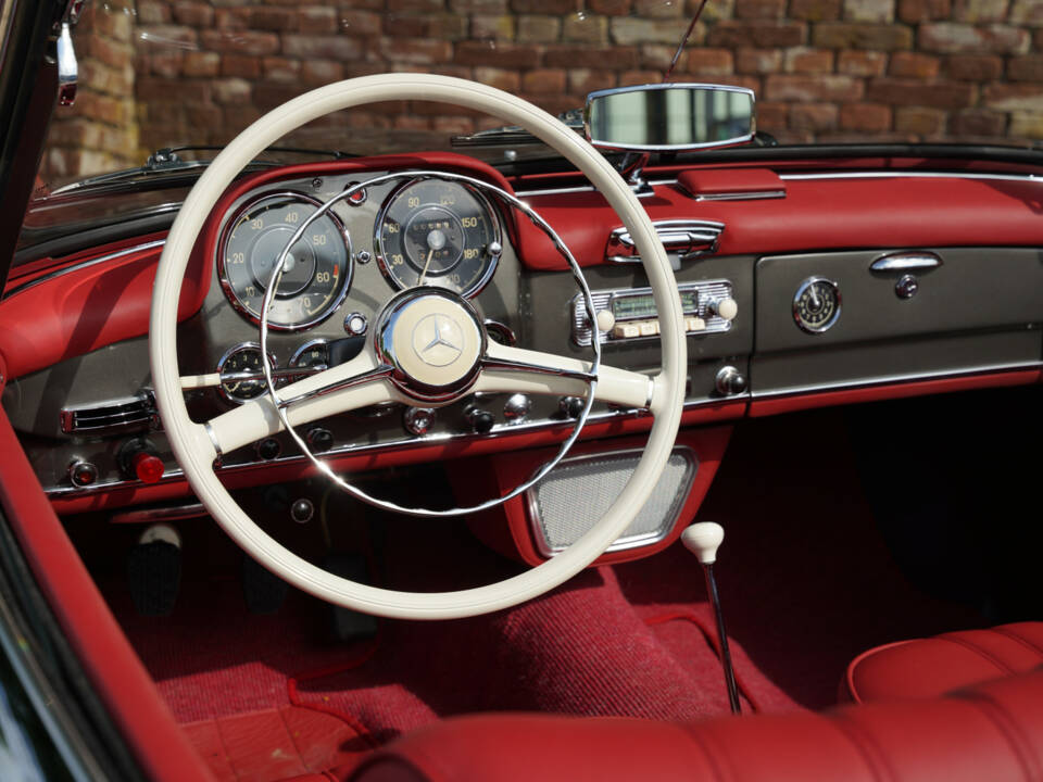 Bild 24/50 von Mercedes-Benz 190 SL (1960)