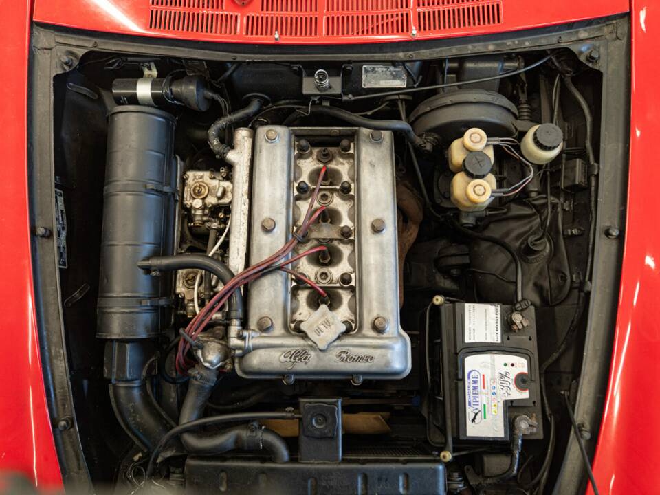 Image 48/50 of Alfa Romeo 1600 Spider (1972)