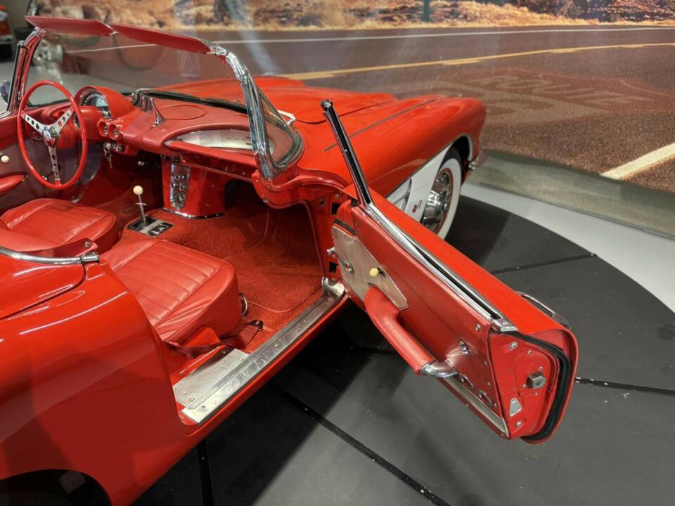 Image 45/50 of Chevrolet Corvette (1959)