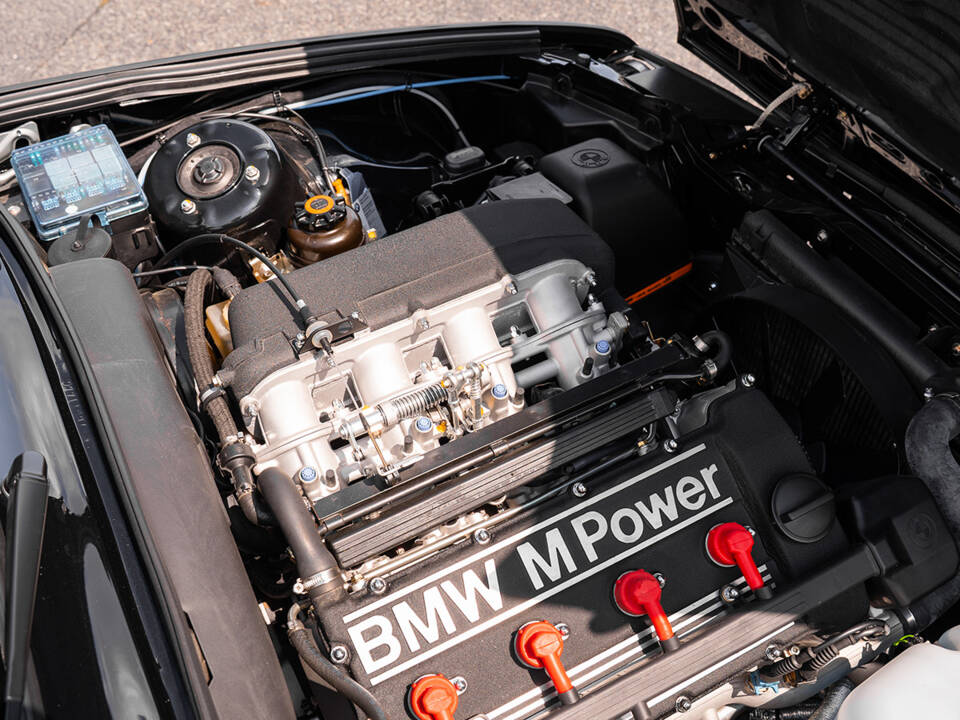 Image 80/91 de BMW M3 Sport Evo (1990)