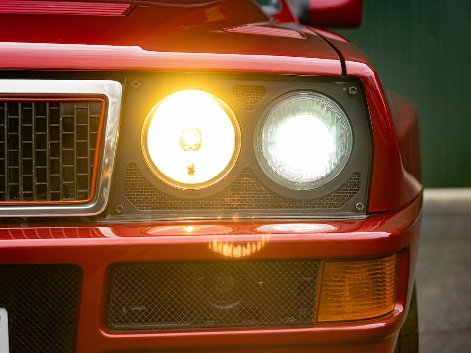 Immagine 8/12 di Lancia Delta HF Integrale Evoluzione II (1994)