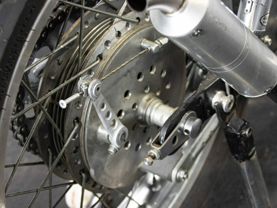 Imagen 48/50 de Yamaha 175 GP Special (1975)