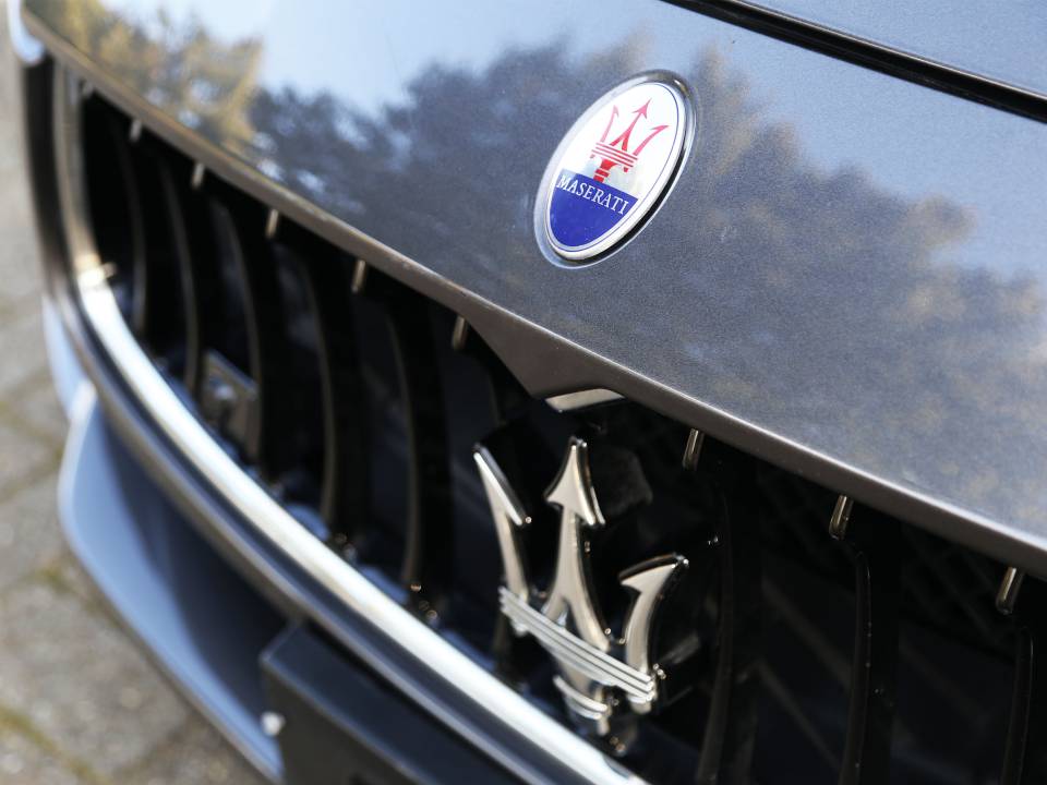Image 20/46 of Maserati Ghibli S Q4 (2014)