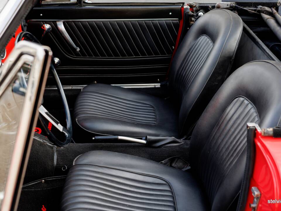 Afbeelding 27/50 van Alfa Romeo 1600 Spider Duetto (1967)