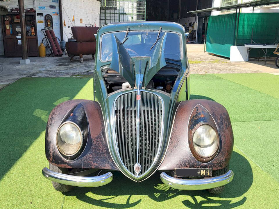 Image 63/75 of FIAT 1500 (1937)
